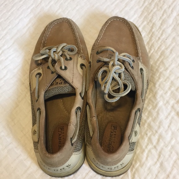 Classic neutral sperry boat shoe - Picture 3 of 8